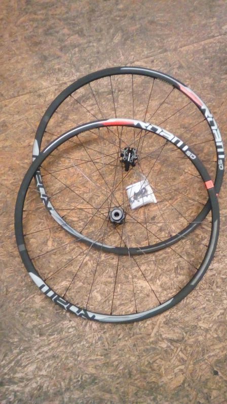 [ARCHIVADO] Combo horquilla Rock Shox RS1 con ruedas SRAM Roam 50 29er